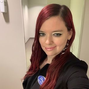 Meet your Posher, Jacquelyn